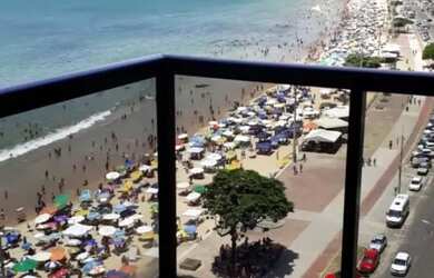 Imagem 2: Apartamento 4 quartos, à venda, sendo 2 suítes, frente mar meio da Praia...