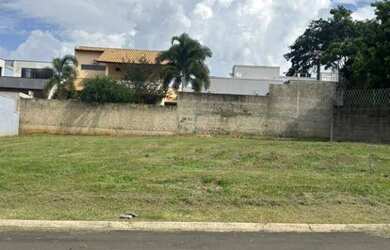 Imagem: O terreno possui 494m² de Área e está localizado em Vila