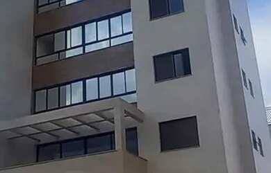 Imagem: O apartamento e possui 3 Dormitórios, 3 Banheiros, 3 Vagas