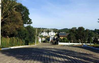 Imagem 8: Amplo terreno de esquina. 1.050m² de Área