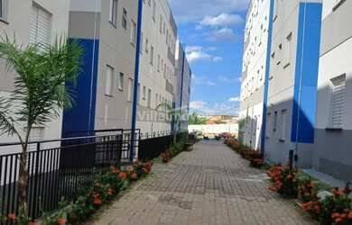 Imagem: O apartamento possui 2 Dormitórios, 1 Banheiro, 1 Vaga na garagem