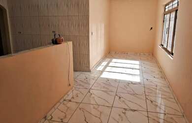 Imagem 11: Casa em Atibaia ZAP. Varanda, 120000m² de Área, 2 Vagas na garageme2...