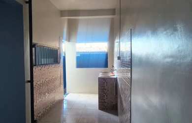 Imagem 14: Alugamos Casa no Parque 10, com 2 quartos sendo 1 suítes - Via Pública