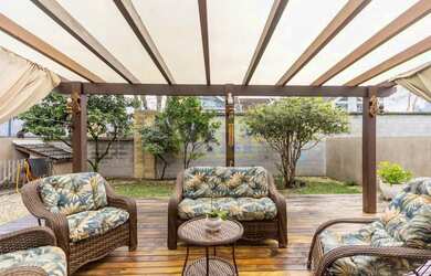 Imagem: A casa em condomínio possui 3 Dormitórios, 4 Banheiros, 4