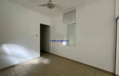 Imagem 4: Kitnet à venda ou alugar com 1 quarto e sacada Gonzaga Santos SP