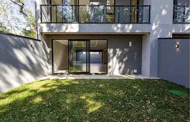 Imagem 16: Sobrado Luxuoso com 3 dormitórios à venda por R$ 2.999.999 - Santa Felicidade...