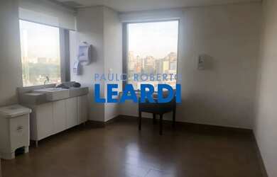 Imagem: O depósito possui 319m² de Área e está localizado em Vila