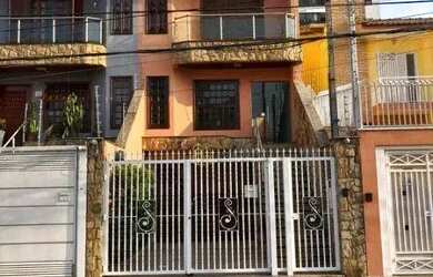 Imagem: A casa possui 4 Dormitórios, 3 Banheiros, 5 Vagas na garagem