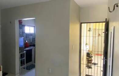 Imagem: O apartamento possui 1 Dormitório, 1 Banheiro e 1 Vaga na garagem