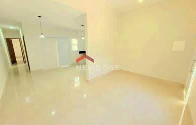 Imagem: A casa possui 2 Dormitórios, 2 Banheiros, 2 Vagas na garagem