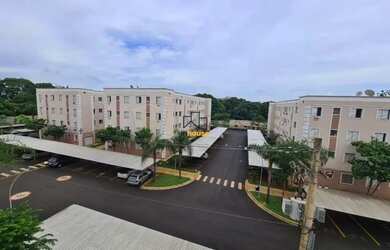 Imagem: O apartamento possui 2 Dormitórios, 1 Banheiro, 1 Vaga na garagem