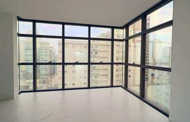 Imagem 3: Cobertura nova com 4 suítes e 03 Vagas na Garagem em - Meia Praia / Itapema