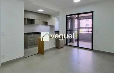 Imagem: O apartamento possui 2 Dormitórios, 2 Banheiros, 2 Vagas na