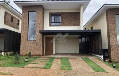 Imagem: A casa em condomínio possui 3 Dormitórios, 5 Banheiros, 4