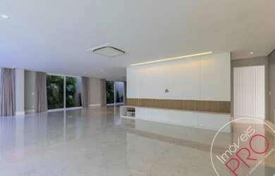 Imagem 8: Casa de Condomínio Alto Padrão para Venda na Granja Julieta