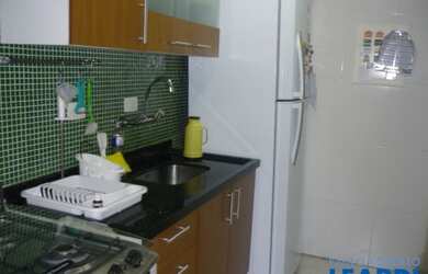 Imagem: A casa em condomínio possui 3 Dormitórios, 2 Banheiros, 1