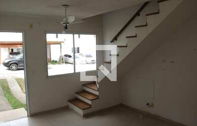 Imagem: A casa em condomínio possui 2 Dormitórios, 2 Banheiros, 2