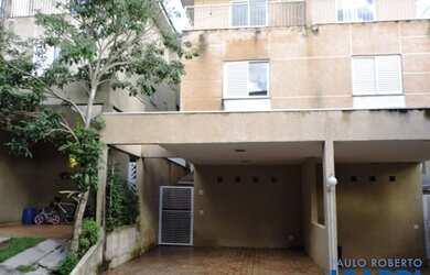 Imagem: A casa em condomínio possui 4 Dormitórios, 4 Banheiros, 2