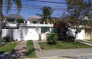 Imagem: A casa em condomínio possui 3 Dormitórios, 5 Banheiros, 4