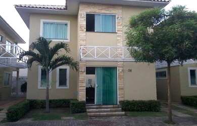 Imagem: A casa em condomínio possui 4 Dormitórios, 4 Banheiros, 2