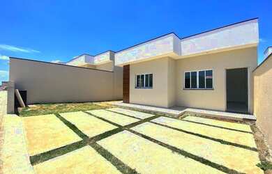 Imagem: A casa em condomínio possui 3 Dormitórios, 2 Banheiros, 2