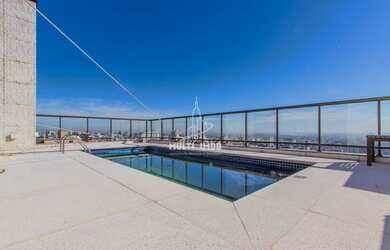 Imagem: O apartamento na cobertura possui 5 Dormitórios, 5 Banheiros