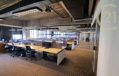 Imagem: O depósito possui 5 Vagas na garagem, 600m² de Área, Imóvel