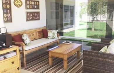 Imagem: A casa em condomínio possui 5 Dormitórios, 5 Banheiros, 4