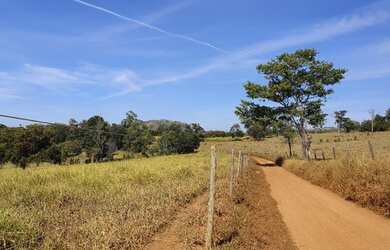 Imagem 3: Vendo Terrenos 20.000m² Financiados. Escritura e Registro