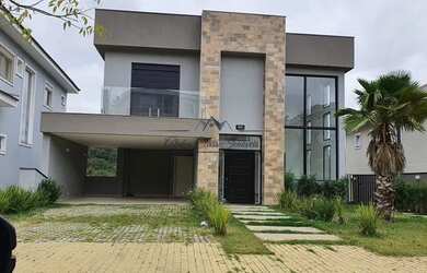 Imagem: A casa em condomínio possui 3 Dormitórios, 5 Banheiros, 4