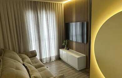 Imagem: O apartamento possui 2 Dormitórios, 1 Banheiro, 1 Vaga na garagem