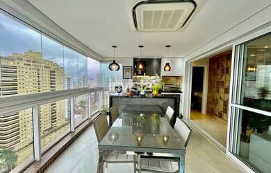 Imagem: O apartamento possui 3 Dormitórios, 2 Banheiros, 2 Vagas na