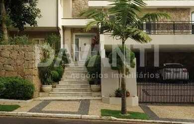 Imagem: A casa em condomínio possui 4 Dormitórios, 5 Banheiros, 5