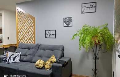 Imagem: A casa em condomínio possui 2 Dormitórios, 1 Banheiro, 2 Vagas