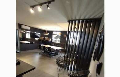 Imagem: O depósito possui 1 Vaga na garagem, 45m² de Área e está