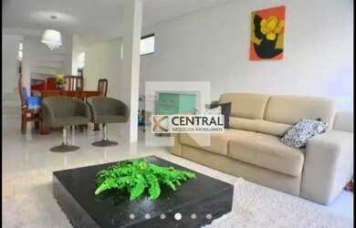 Imagem: A casa em condomínio possui 4 Dormitórios, 3 Banheiros, 1