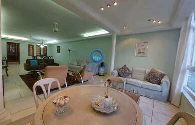 Imagem: O apartamento possui 3 Dormitórios, 1 Banheiro, 2 Vagas na