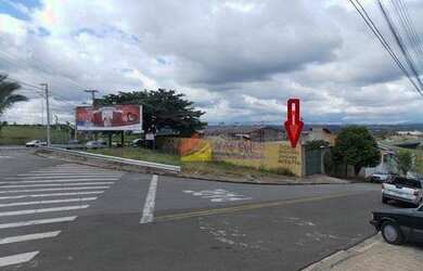 Imagem: O terreno possui 370m² de Área e está localizado em Jardim