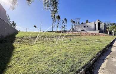 Imagem: O terreno possui 420m² de Área e está localizado em Rio