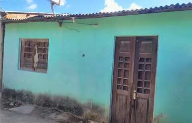 Imagem: A casa possui 2 Dormitórios, 1 Banheiro, 15m² de Área e