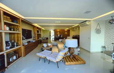 Imagem: O apartamento na cobertura possui 3 Dormitórios, 5 Banheiros