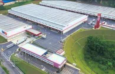 Imagem: O depósito possui 5 Vagas na garagem e 2851m² de Área e está