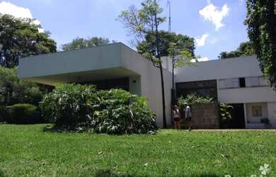 Imagem: A casa em condomínio possui 5 Dormitórios, 4 Banheiros, 5