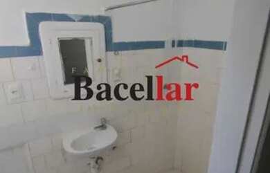 Imagem: A kitnet possui 1 Dormitório, 1 Banheiro, 30m² de Área e