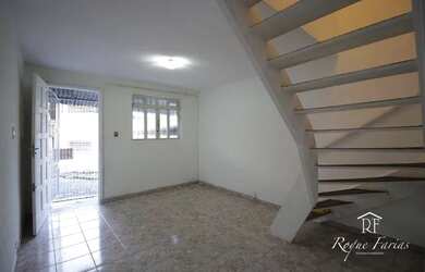 Imagem: A casa possui 2 Dormitórios, 1 Banheiro, 1 Vaga na garagem