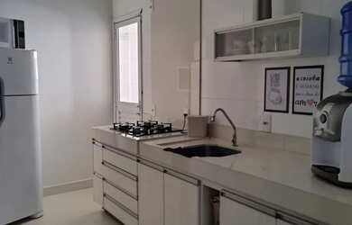 Imagem: O apartamento possui 2 Dormitórios, 2 Banheiros, 1 Vaga na