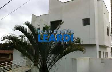 Imagem: A casa em condomínio possui 4 Dormitórios, 5 Banheiros, 5