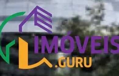 Imagem: O depósito possui 5 Vagas na garagem e 528m² de Área e está