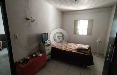 Imagem 9: Casa em Montes Claros, no bairro Maracanã, à venda