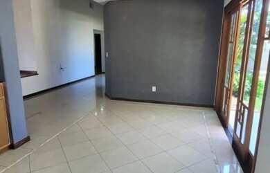 Imagem 4: CASA EM CONDOMINÍO para aluguel com 623 m² e 5 quartos em Vila Aviação,...